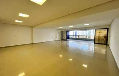 Imagem: O apartamento possui 4 Dormitórios, 2 Banheiros, 4 Vagas na