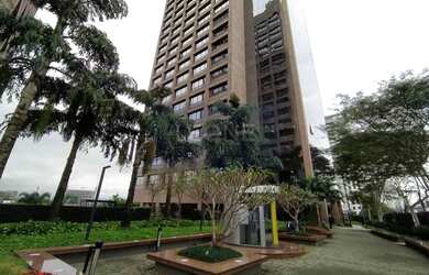 Imagem: O depósito para alugar possui 5 Vagas na garagem e 1015m²