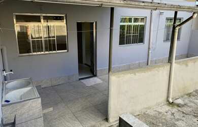 Imagem: A casa possui 1 Dormitório, 1 Banheiro, 15m² de Área e está