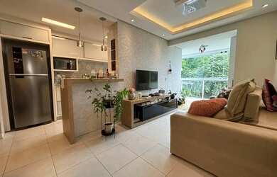 Imagem: O apartamento possui 2 Dormitórios, 2 Banheiros, 2 Vagas na