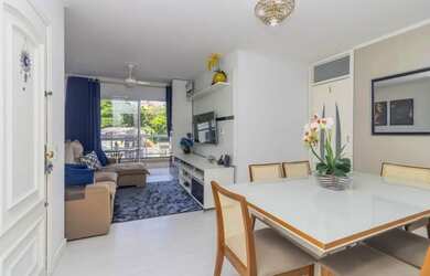 Imagem: O apartamento possui 3 Dormitórios, 3 Banheiros, 2 Vagas na