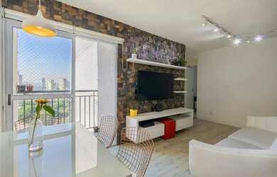 Imagem: O apartamento possui 2 Dormitórios, 1 Banheiro, 1 Vaga na garagem