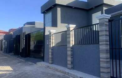 Imagem: A casa em condomínio possui 3 Dormitórios, 3 Banheiros, 3