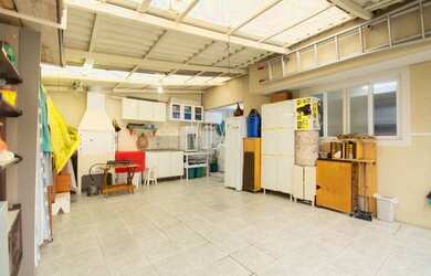 Imagem: A casa em condomínio possui 3 Dormitórios, 3 Banheiros, 3