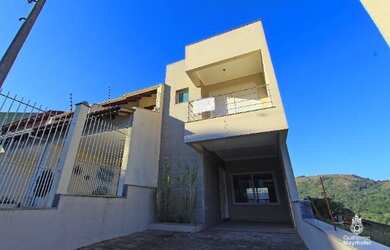 Imagem 2: Casa em Hípica. Churrasqueira, Área de serviço, 140m² de Áreae2 Vagas...