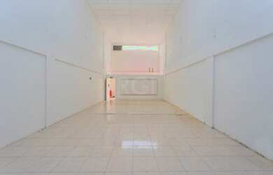 Imagem 12: Loja em Tristeza. 94m² de Área