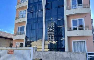 Imagem: O apartamento possui 3 Dormitórios, 1 Banheiro, 2 Vagas na