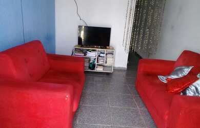 Imagem: A casa possui 2 Dormitórios, 1 Banheiro, 500m² de Área e