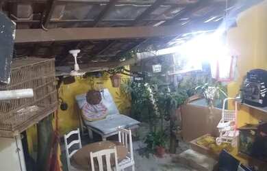 Imagem: A casa possui 2 Dormitórios e 1 Banheiro e está localizado