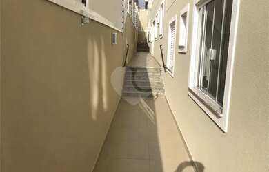 Imagem: A casa em condomínio possui 2 Dormitórios, 1 Banheiro, 39m²