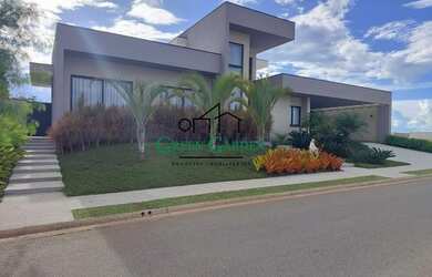 Imagem: A casa possui 5 Dormitórios, 5 Banheiros, 5 Vagas na garagem