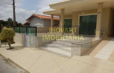 Imagem: A casa possui 3 Dormitórios, 2 Banheiros, 3 Vagas na garagem