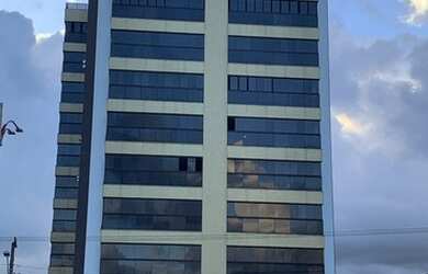 Imagem: O apartamento possui 3 Dormitórios, 3 Banheiros, 2 Vagas na