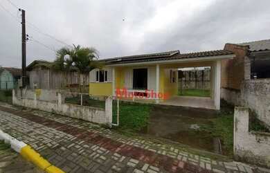Imagem: A casa possui 2 Dormitórios, 1 Banheiro, 1 Vaga na garagem