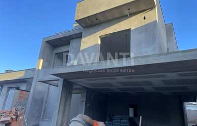 Imagem: A casa em condomínio possui 3 Dormitórios, 5 Banheiros, 2