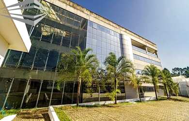 Imagem: O depósito possui 5 Vagas na garagem, 3.504m² de Área e