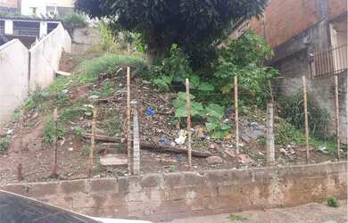 Imagem: O terreno possui 250m² de Área, Imóvel novo e está localizado