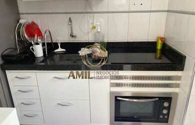 Imagem: O apartamento possui 2 Dormitórios, 1 Banheiro, 2 Vagas na