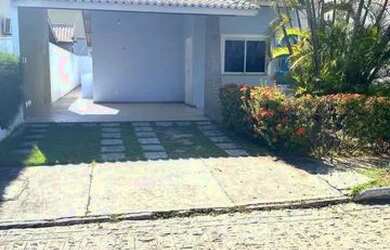 Imagem: A casa possui 3 Dormitórios, 3 Banheiros, 2 Vagas na garagem