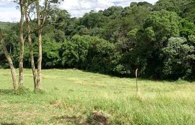 Imagem: O terreno possui 600m² de Área e está localizado em Centro