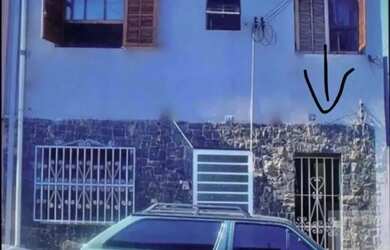 Imagem: A casa possui 4 Dormitórios, 4 Banheiros, 1 Vaga na garagem