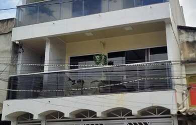 Imagem: A casa possui 2 Dormitórios, 1 Banheiro, 80m² de Área, Imóvel