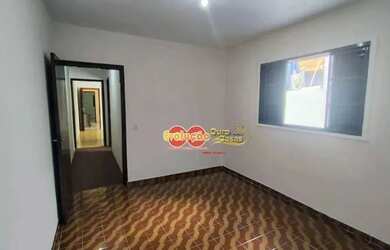 Imagem 12: Casa - Jardim Lúcia. Varanda, 132m² de Área, 2 Vagas na garageme3 Dormitórios