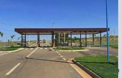 Imagem: O terreno possui 12m² de Área e está localizado em Novo Mundo