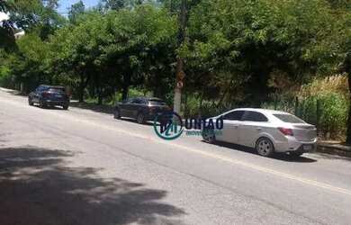 Imagem: O terreno possui 450m² de Área e está localizado em Largo