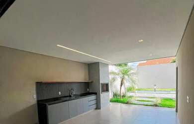 Imagem 9: Casa ampla com piscina bem localizada no Adrianópolis Prox a Av. Via...