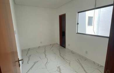 Imagem 3: Vendo Casa no Luar da Barra