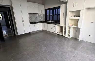 Imagem: A casa em condomínio possui 3 Dormitórios, 2 Banheiros, 2