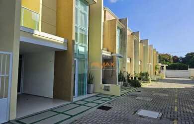 Imagem: A casa em condomínio possui 3 Dormitórios, 4 Banheiros, 4