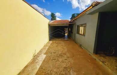 Imagem 2: Casa Residência em Jaú. 12m² de Área, 3 Vagas na garageme2 Dormitórios