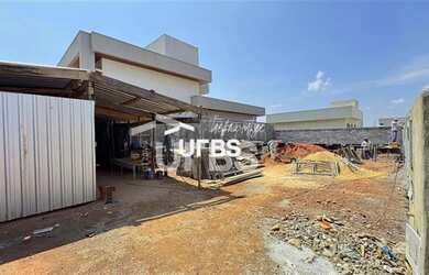 Imagem: O terreno possui 300-0m² de Área e está localizado em Jardins