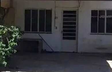 Imagem: A casa em condomínio possui 3 Dormitórios, 2 Banheiros, 1