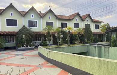 Imagem: A casa em condomínio possui 2 Dormitórios, 2 Banheiros, 2