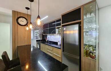 Imagem: O apartamento possui 3 Dormitórios, 3 Banheiros, 2 Vagas na