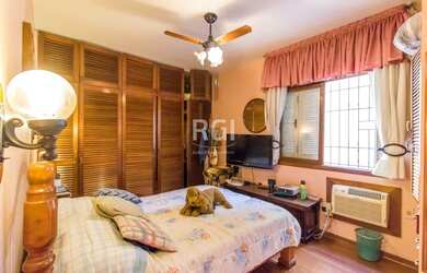 Imagem 16: Casa em Menino Deus. Churrasqueira, Ar-condicionado, Área de serviçoe330m²...