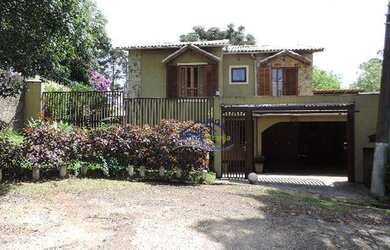 Imagem: A casa em condomínio possui 3 Dormitórios, 5 Banheiros, 5