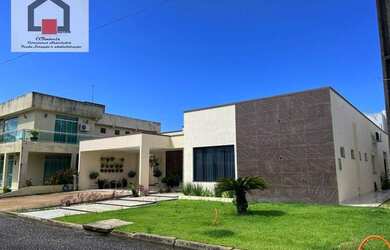 Imagem: A casa em condomínio possui 4 Dormitórios, 5 Banheiros, 4