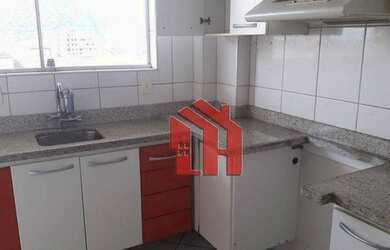 Imagem: O apartamento possui 1 Dormitório, 1 Banheiro, 1 Vaga na garagem