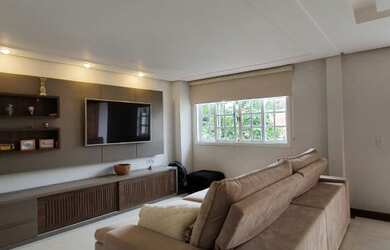 Imagem: A casa em condomínio possui 4 Dormitórios, 5 Banheiros, 3