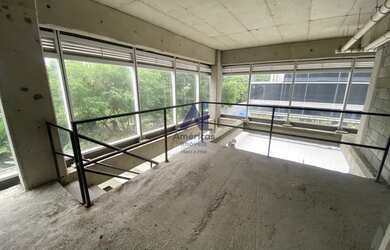 Imagem: O depósito possui 1 Vaga na garagem, 57m² de Área, Ar-condicionado