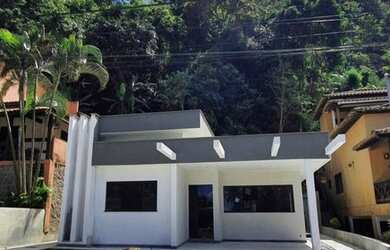 Imagem: A casa em condomínio possui 3 Dormitórios, 4 Banheiros, 3