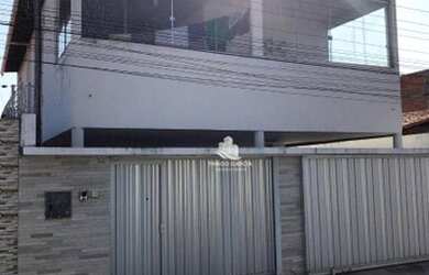 Imagem: A casa possui 5 Dormitórios, 5 Banheiros, 3 Vagas na garagem