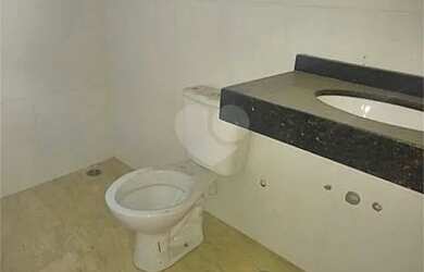 Imagem 11: Condomínio novo no Limão