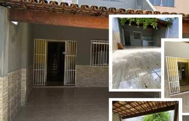 Imagem: A casa possui 2 Dormitórios, 2 Banheiros, 2 Vagas na garagem