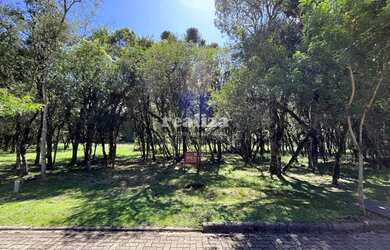 Imagem: O terreno possui 931m² de Área e está localizado em Canela