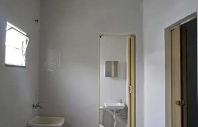 Imagem: A kitnet possui 1 Dormitório, 1 Banheiro, 10m² de Área e